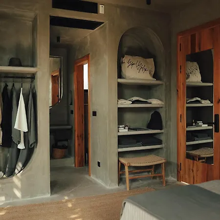 Hotel @before Sunset *