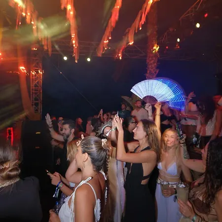 @before Sunset Готель Чешме