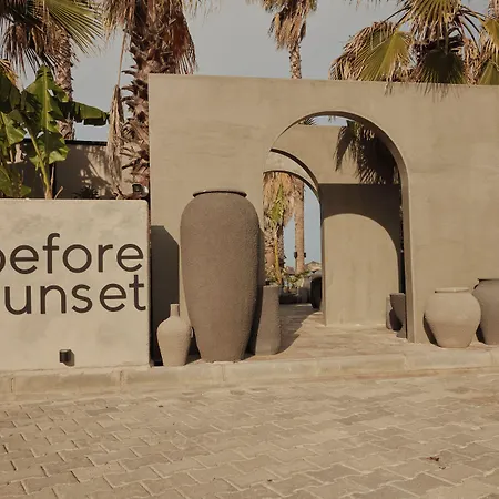 Hotel @before Sunset *